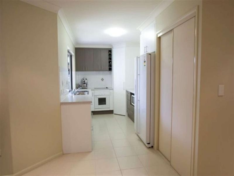 66 Minaret Way, Mount Louisa QLD 4814