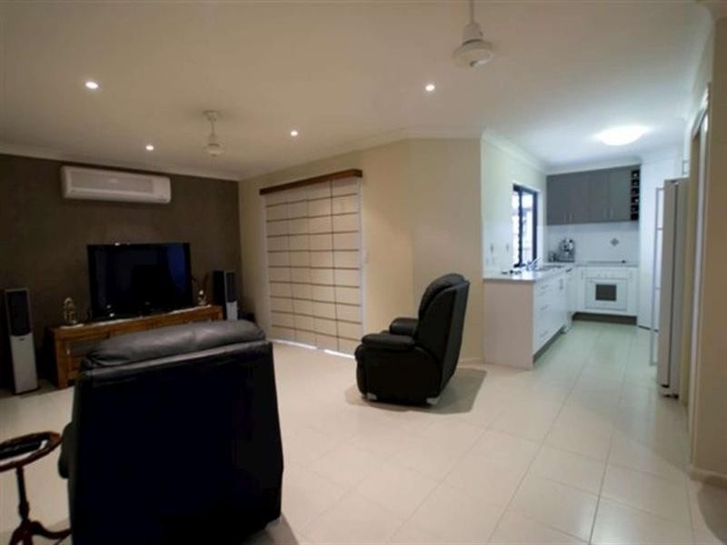 66 Minaret Way, Mount Louisa QLD 4814