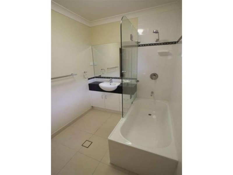 66 Minaret Way, Mount Louisa QLD 4814