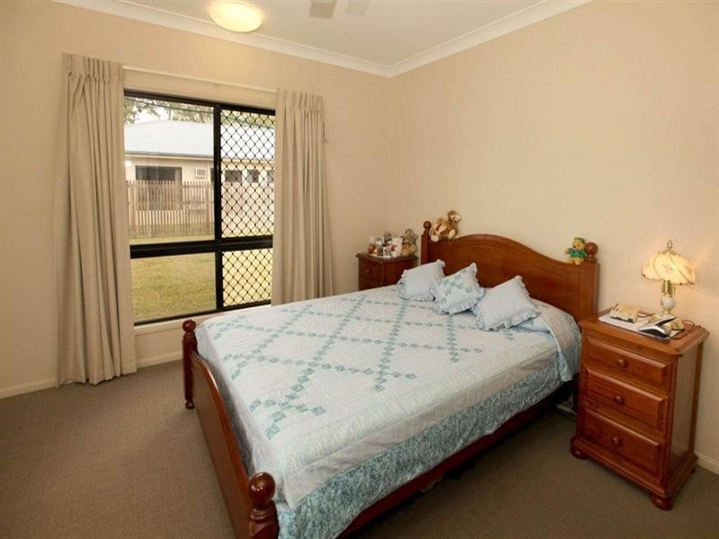 9 Eungella Court, Bushland Beach QLD 4818