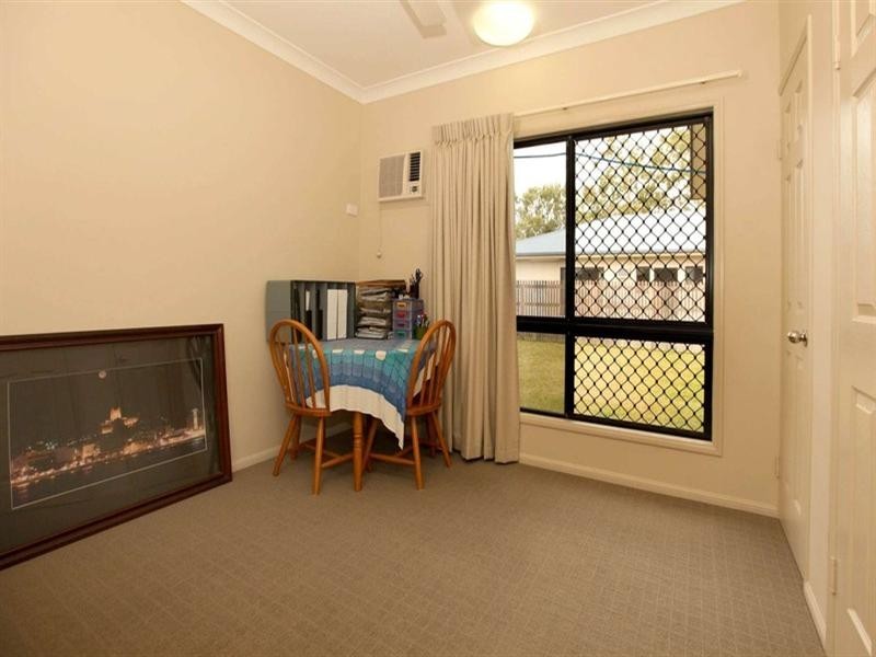 9 Eungella Court, Bushland Beach QLD 4818