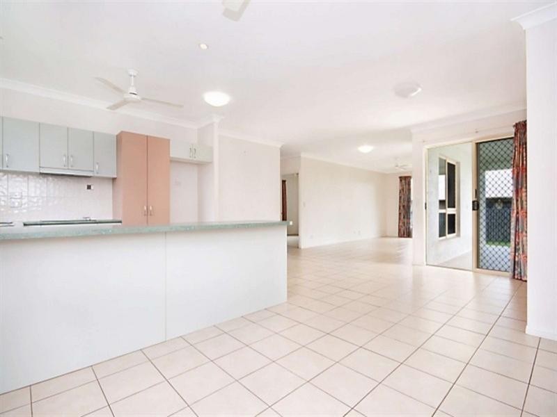 6 Woodwark Drive, Bushland Beach QLD 4818