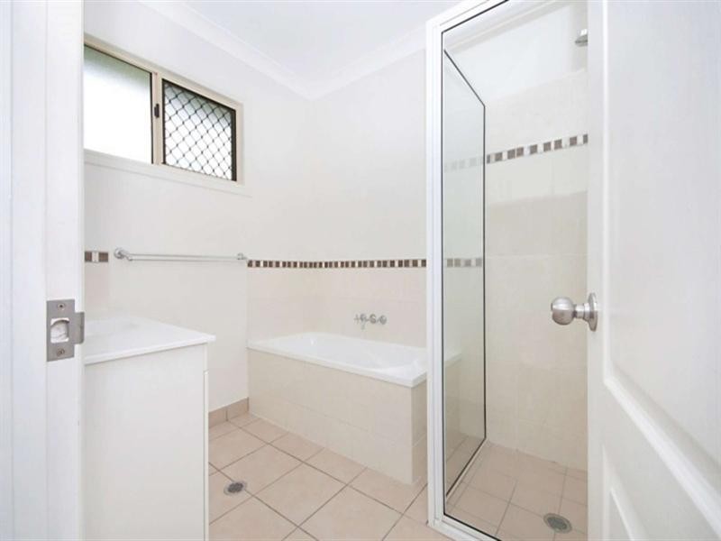 6 Woodwark Drive, Bushland Beach QLD 4818