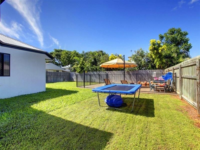13 Meadowbrook Drive, Aitkenvale QLD 4814