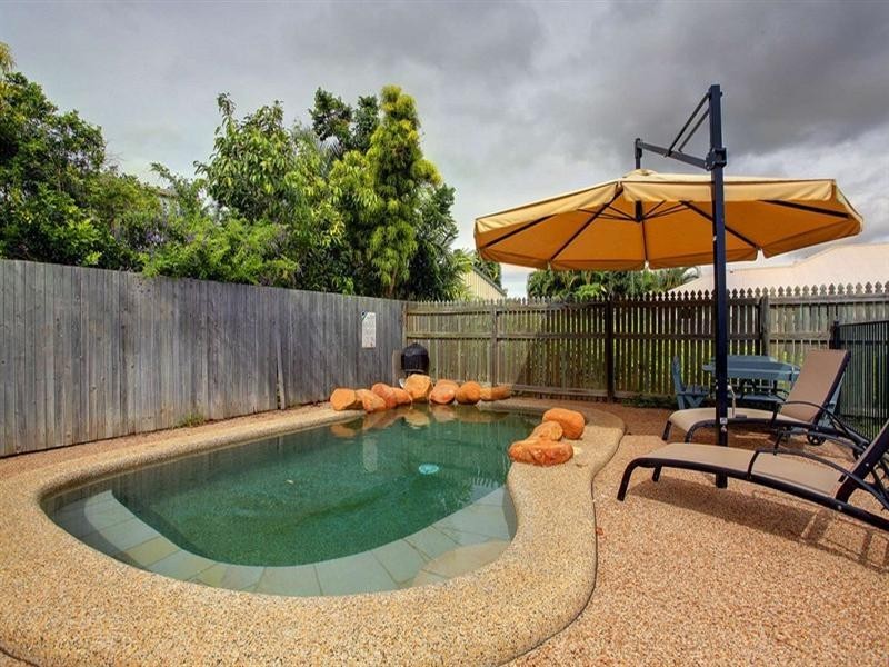 13 Meadowbrook Drive, Aitkenvale QLD 4814