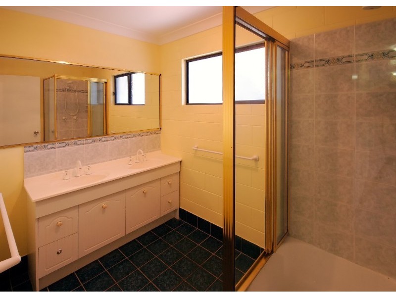 14 Tait Street, Kelso QLD 4815