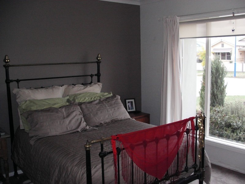 6 Iris Place, Pakenham VIC 3810