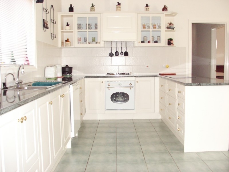 11 Spring Circuit, Pakenham VIC 3810