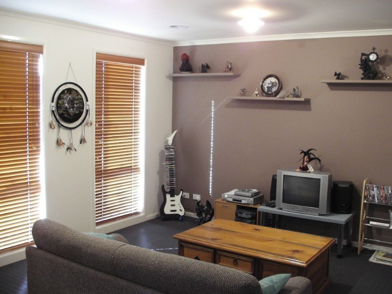 21 Killarney Crescent, Pakenham VIC 3810