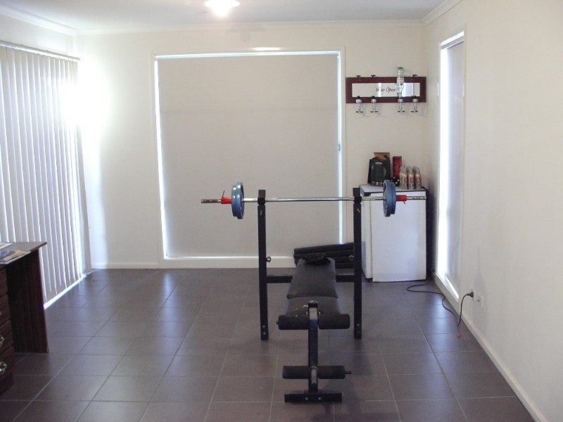 21 Killarney Crescent, Pakenham VIC 3810