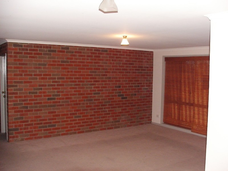 60 Racecourse Road, Pakenham VIC 3810