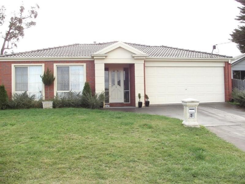 4 Stacey Street, Bunyip VIC 3815