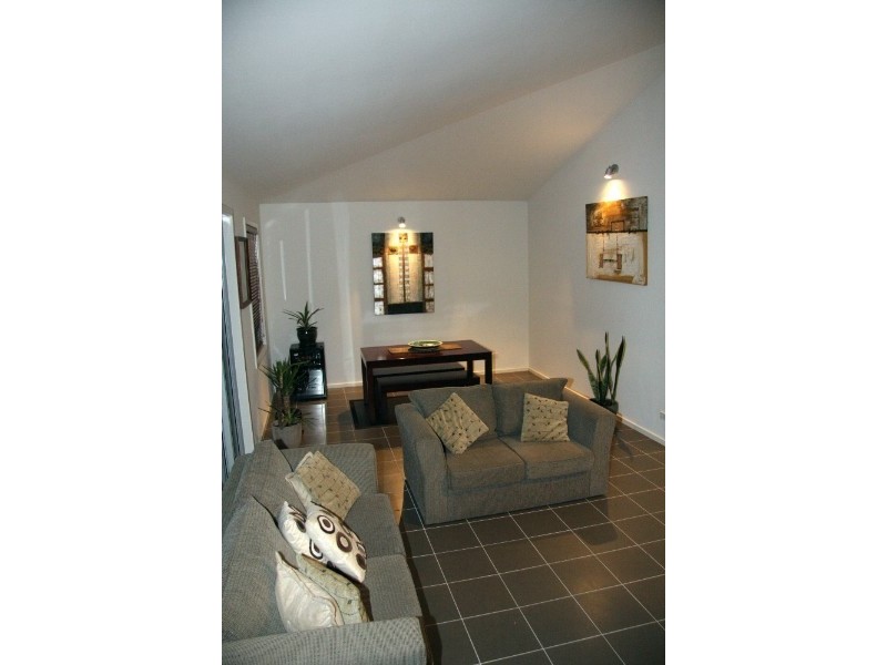 50 The Parkway, Pakenham VIC 3810