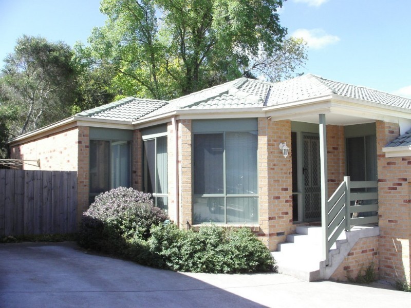 3/40 Ahern Road, Pakenham VIC 3810