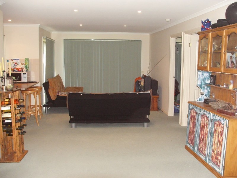 3/40 Ahern Road, Pakenham VIC 3810