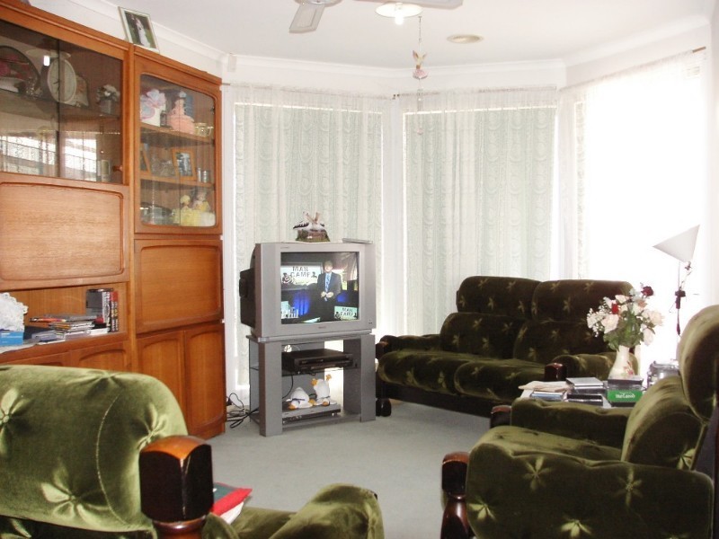 31 Thomas Place, Pakenham VIC 3810