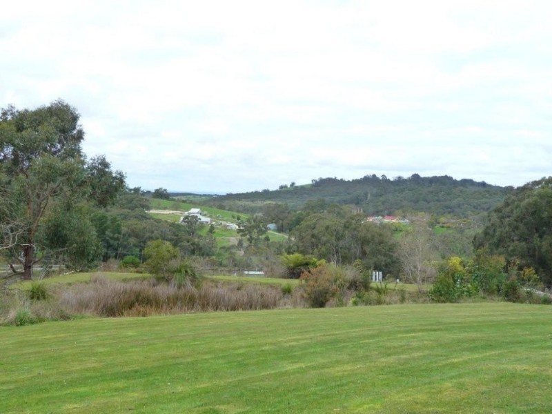 295 Mann Road, Pakenham Upper VIC 3810