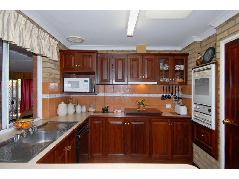 42 Bondi Crescent, Warnbro WA 6169