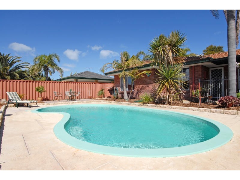 42 Bondi Crescent, Warnbro WA 6169