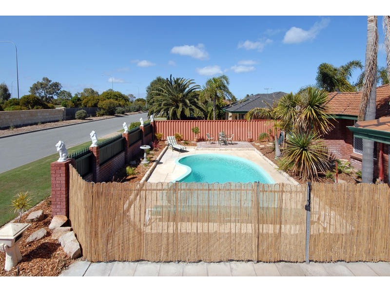 42 Bondi Crescent, Warnbro WA 6169