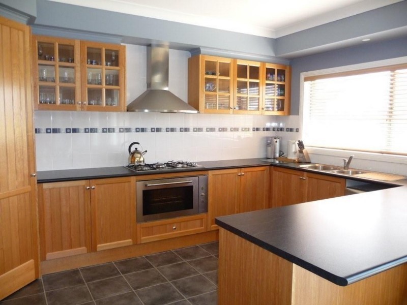 180 Five Mile Road, Koo Wee Rup VIC 3981