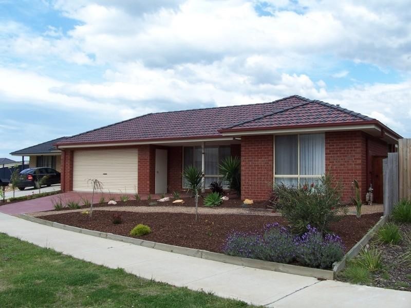 78 Sandalwood Drive, Pakenham VIC 3810