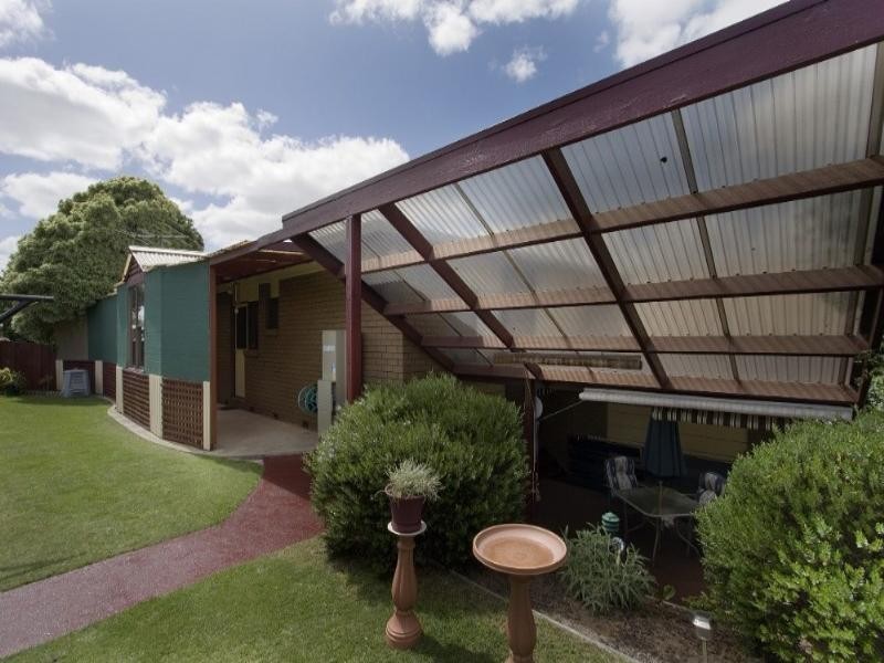 127 Duncan Drive, Pakenham VIC 3810