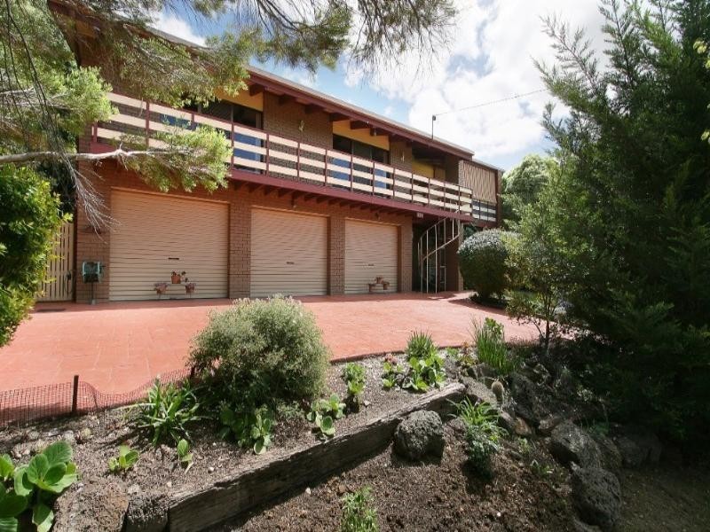 127 Duncan Drive, Pakenham VIC 3810