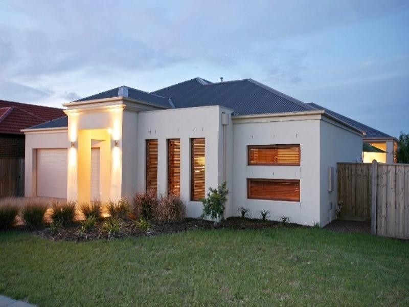 14 Mackellar Street, Pakenham VIC 3810