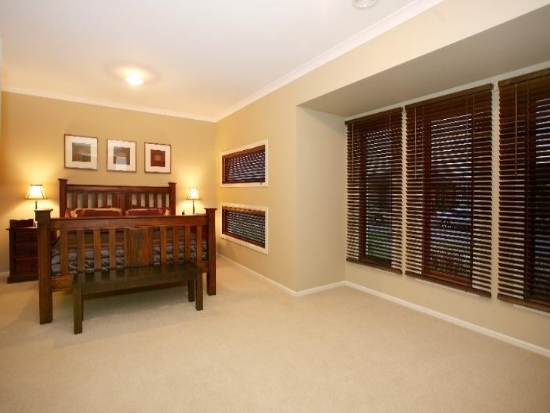 14 Mackellar Street, Pakenham VIC 3810