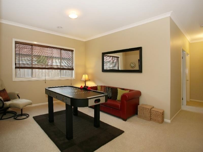 14 Mackellar Street, Pakenham VIC 3810