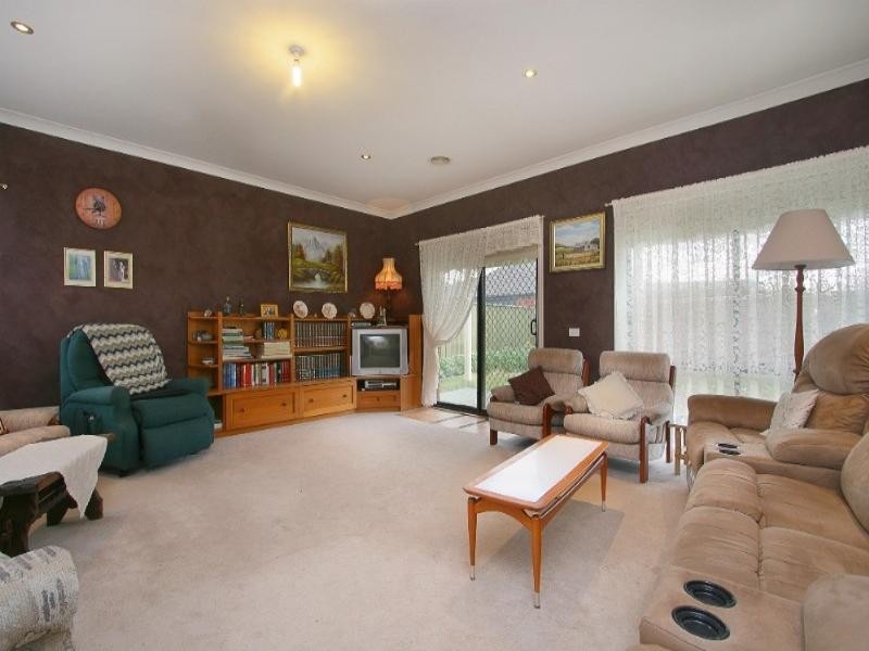 11 Settlers Court, Pakenham VIC 3810