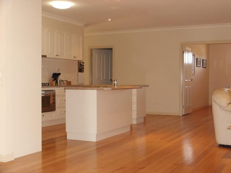 28 Park BoulevaRoad, Pakenham VIC 3810