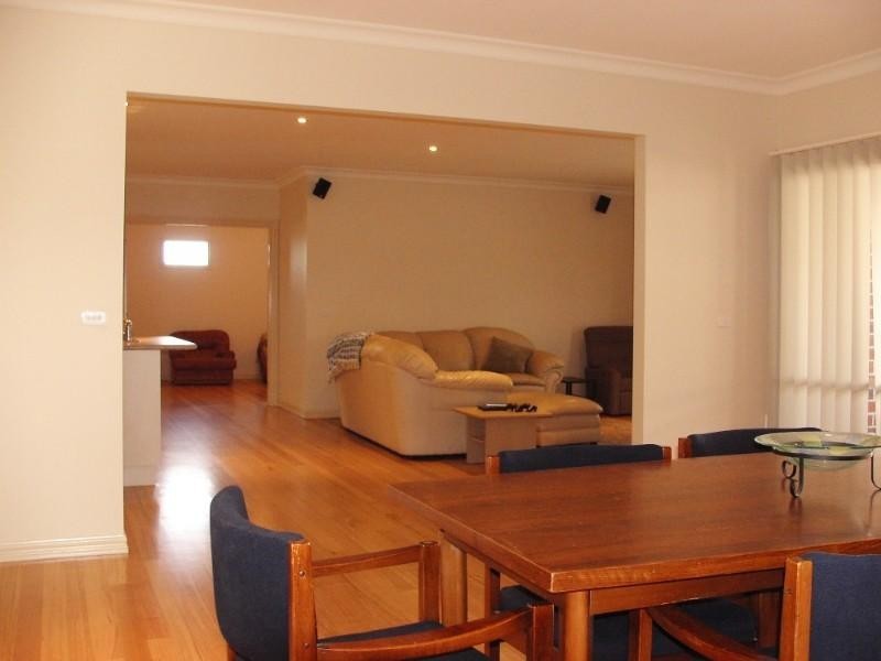 28 Park BoulevaRoad, Pakenham VIC 3810