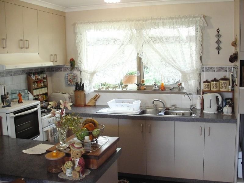 15 Montclaire Court, Pakenham VIC 3810