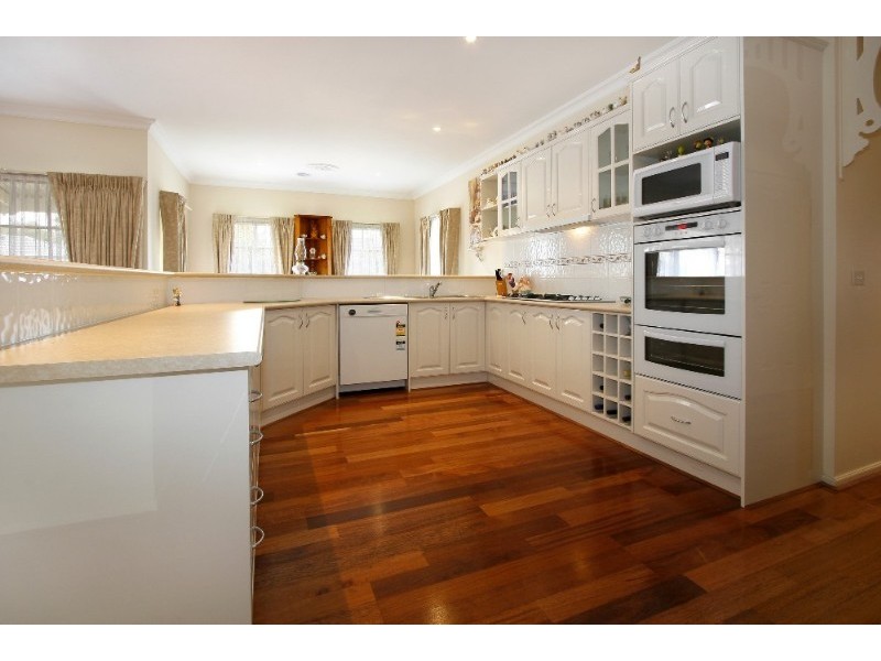 38 Tyrone Avenue, Pakenham VIC 3810