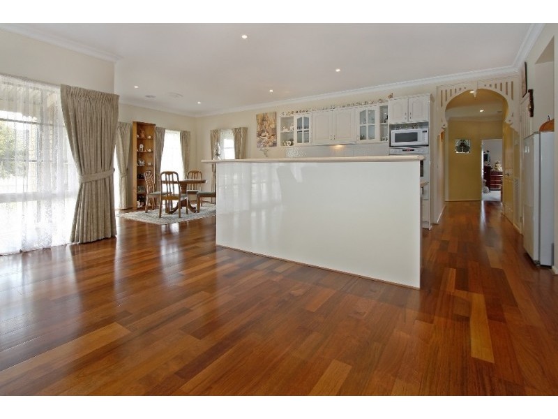 38 Tyrone Avenue, Pakenham VIC 3810