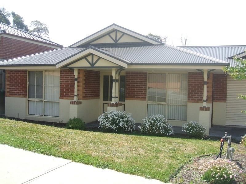 32 BEN Drive, Pakenham VIC 3810