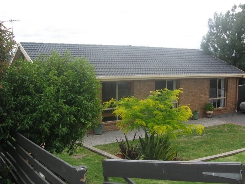 74 Gardenia Street, Pakenham VIC 3810