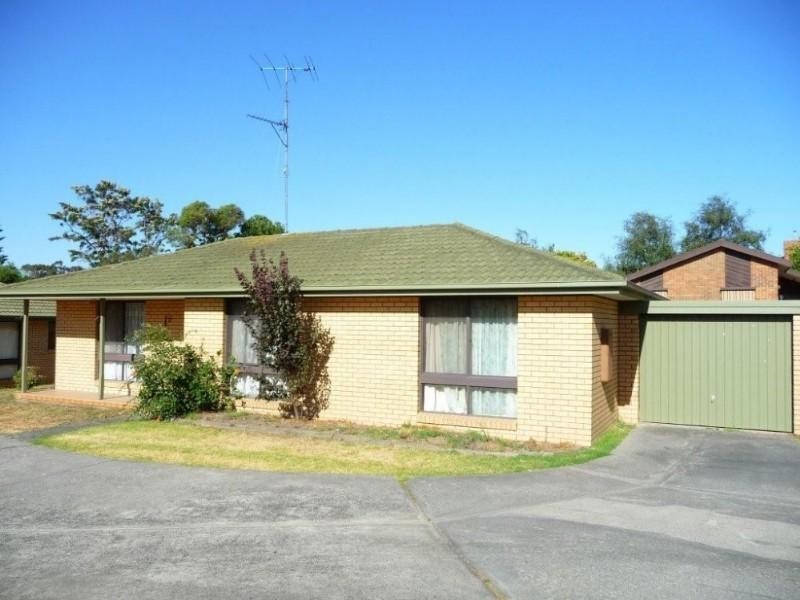 3/19-21 Princes Highway, Pakenham VIC 3810
