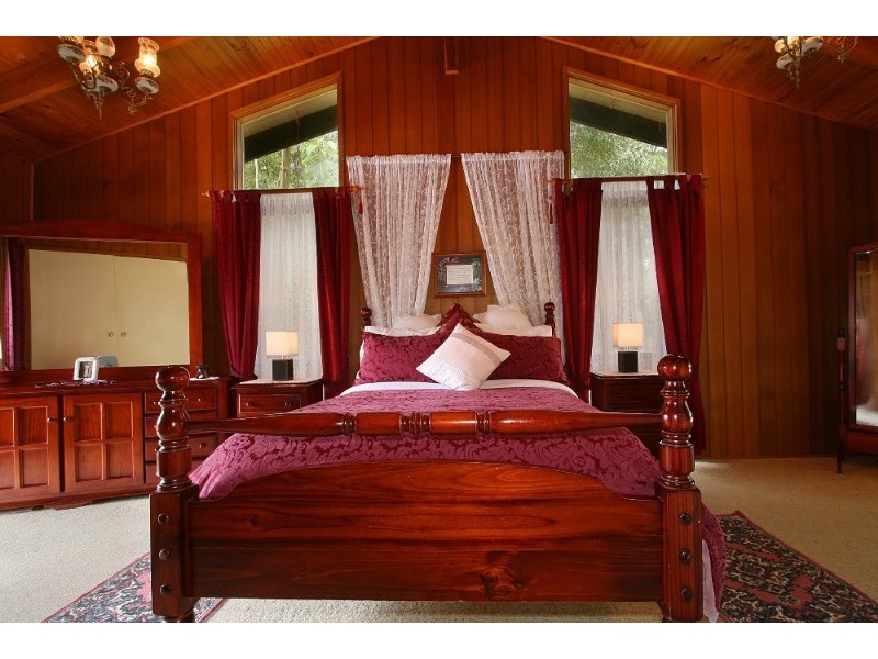 865 Pakenham Road, Pakenham Upper VIC 3810