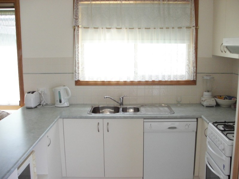 1/37 King Street, Pakenham VIC 3810