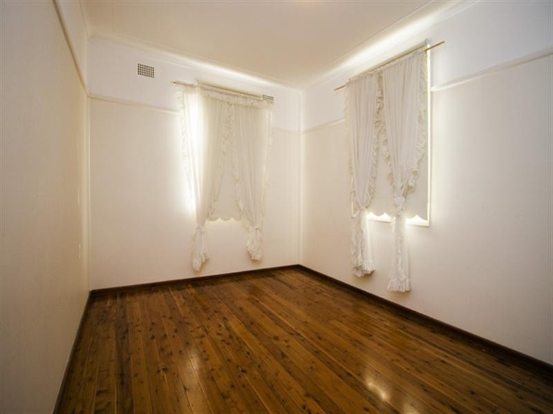 45 Birriley Street, Bomaderry NSW 2541