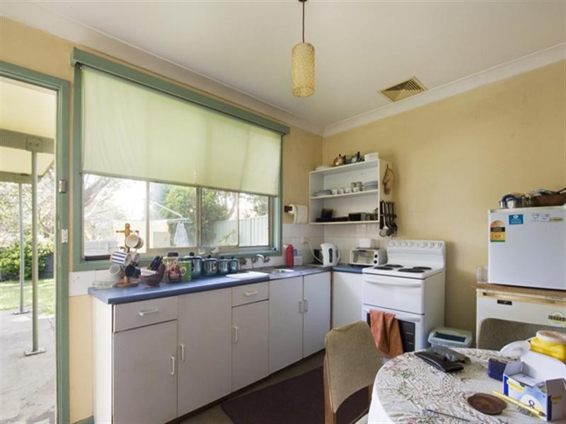 1 & 2/11 Maclean Street, Nowra NSW 2541