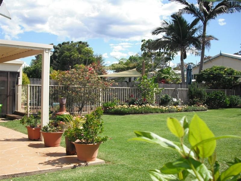 32 Ferntree Drive, Bomaderry NSW 2541