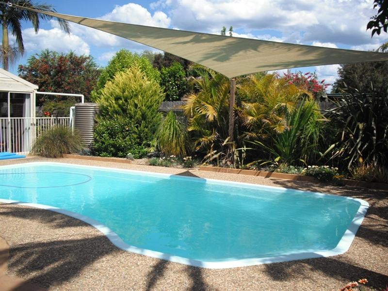 32 Ferntree Drive, Bomaderry NSW 2541