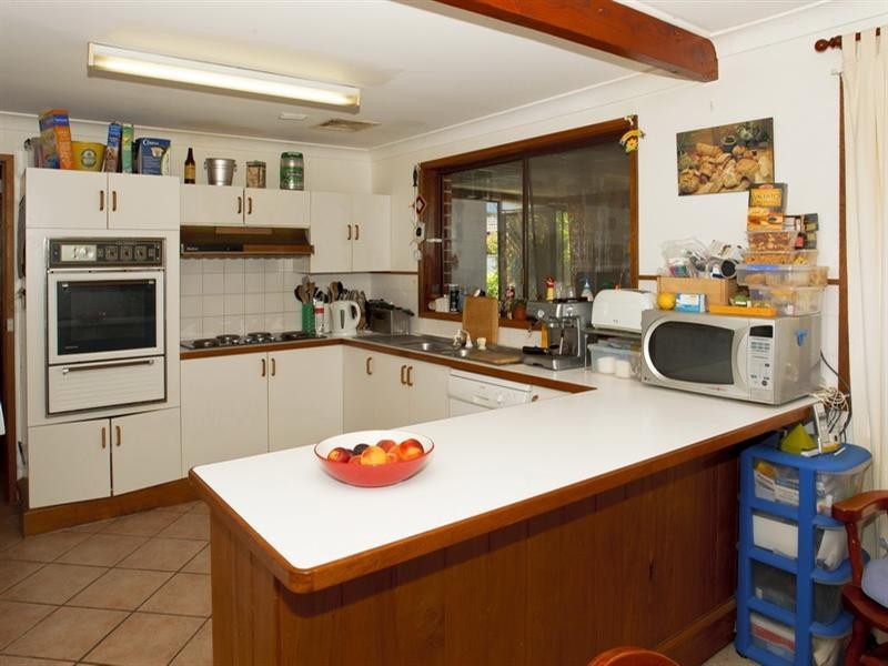 122 Yurunga Drive, North Nowra NSW 2541