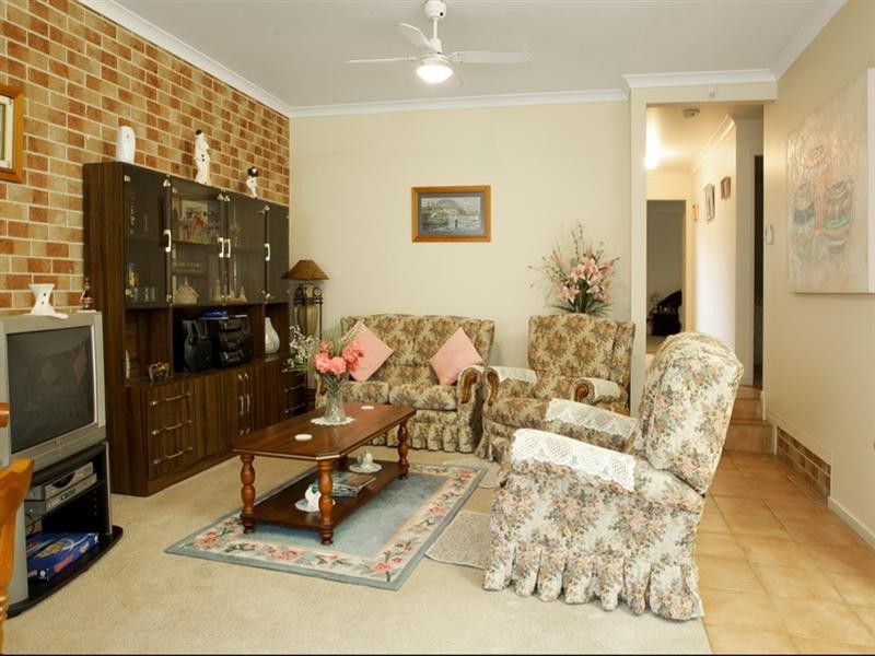 1/3 Ettrick Close, Bomaderry NSW 2541