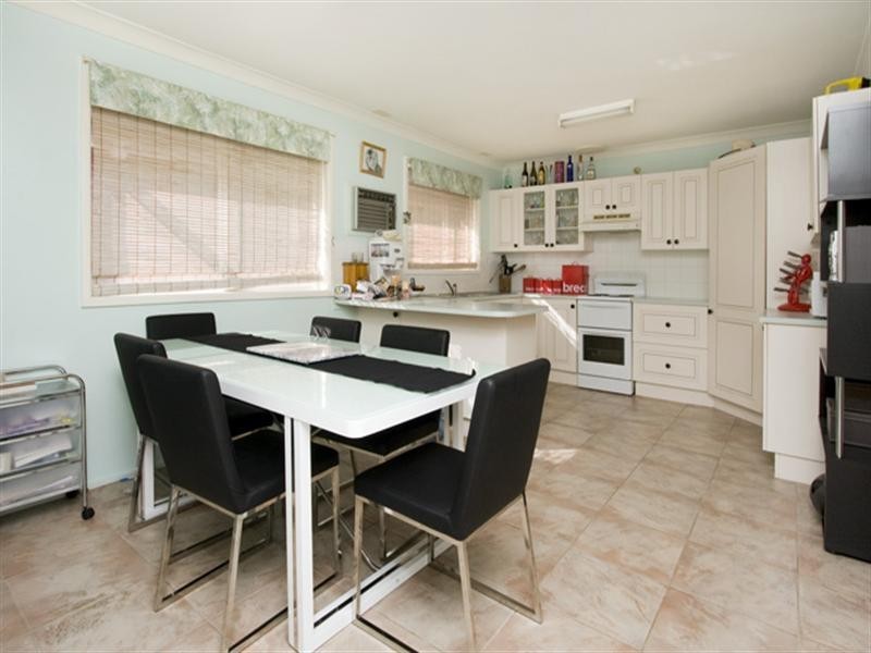 53 Cambewarra Road, Bomaderry NSW 2541