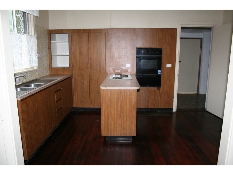 27 Paget Street, Hilton WA 6163